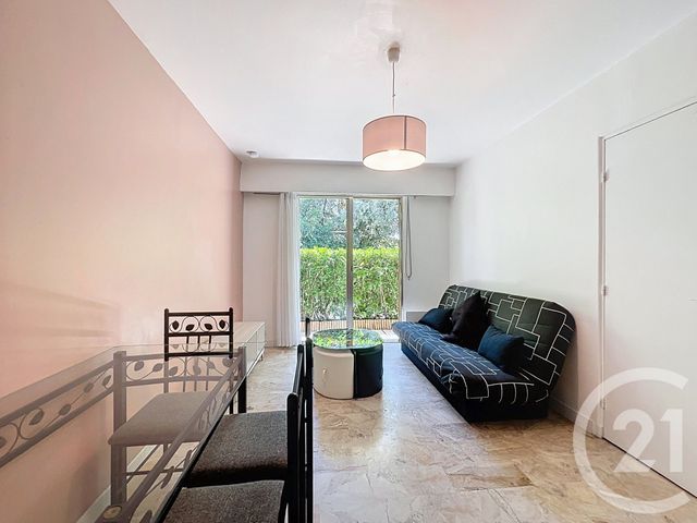 Appartement Studio à louer - 1 pièce - 19.24 m2 - MANDELIEU LA NAPOULE - 06 - PROVENCE-ALPES-COTE-D-AZUR - Century 21 Azurim