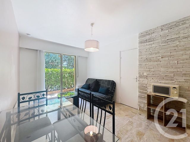 Appartement Studio à louer - 1 pièce - 19.24 m2 - MANDELIEU LA NAPOULE - 06 - PROVENCE-ALPES-COTE-D-AZUR - Century 21 Azurim