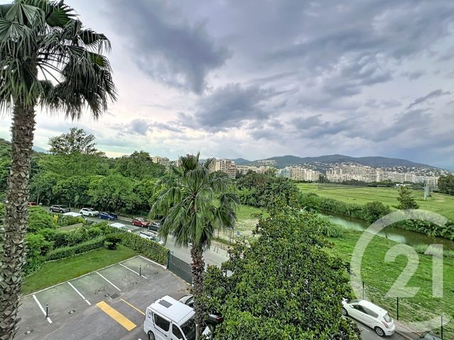 Appartement T2 à louer - 2 pièces - 43.92 m2 - MANDELIEU LA NAPOULE - 06 - PROVENCE-ALPES-COTE-D-AZUR - Century 21 Azurim