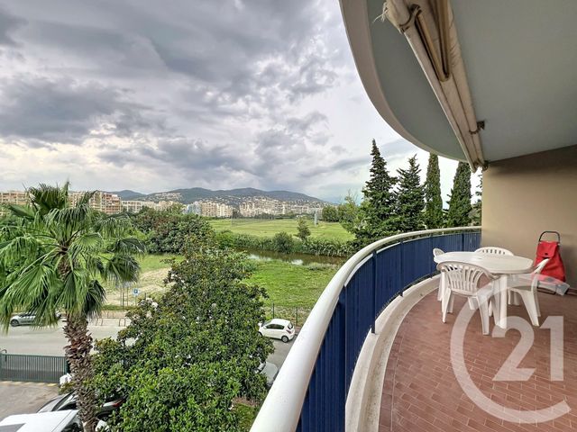 Appartement T2 à louer - 2 pièces - 43.92 m2 - MANDELIEU LA NAPOULE - 06 - PROVENCE-ALPES-COTE-D-AZUR - Century 21 Azurim