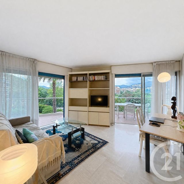 Appartement T2 à louer MANDELIEU LA NAPOULE