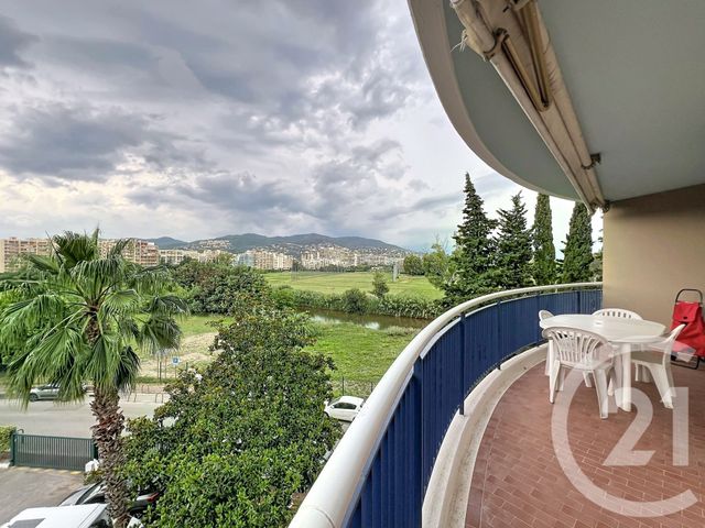 Appartement T2 à louer - 2 pièces - 43.92 m2 - MANDELIEU LA NAPOULE - 06 - PROVENCE-ALPES-COTE-D-AZUR - Century 21 Azurim