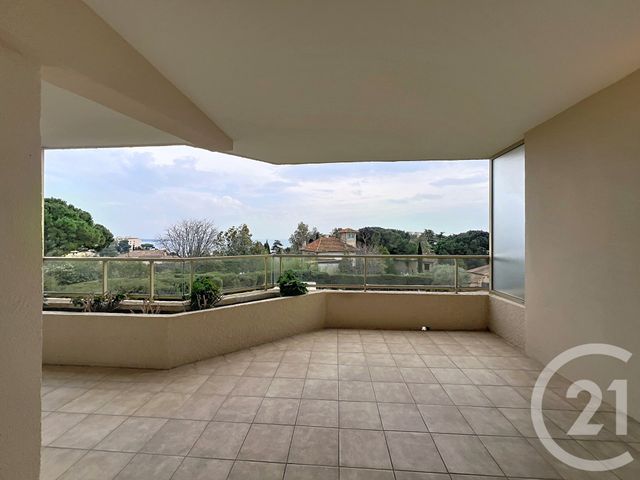 Appartement Studio à louer - 2 pièces - 33.63 m2 - CANNES LA BOCCA - 06 - PROVENCE-ALPES-COTE-D-AZUR - Century 21 Azurim