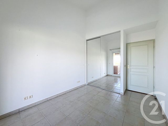 Appartement F3 à louer - 3 pièces - 100.14 m2 - MANDELIEU LA NAPOULE - 06 - PROVENCE-ALPES-COTE-D-AZUR - Century 21 Azurim