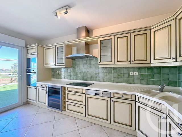 Appartement F3 à louer - 3 pièces - 100.14 m2 - MANDELIEU LA NAPOULE - 06 - PROVENCE-ALPES-COTE-D-AZUR - Century 21 Azurim