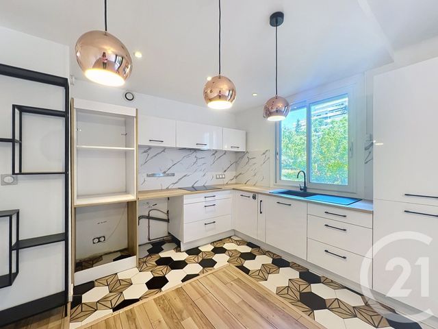 Appartement T3 à louer - 3 pièces - 53.45 m2 - CANNES - 06 - PROVENCE-ALPES-COTE-D-AZUR - Century 21 Azurim