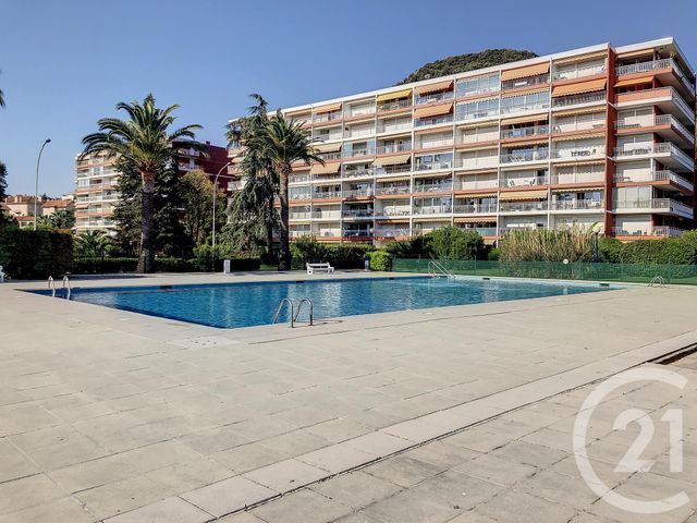 Appartement F2 à louer - 2 pièces - 45.49 m2 - MANDELIEU LA NAPOULE - 06 - PROVENCE-ALPES-COTE-D-AZUR - Century 21 Azurim