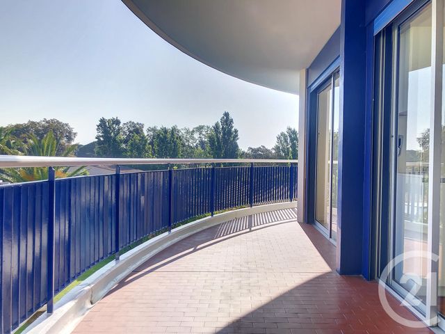 Appartement F2 à louer - 2 pièces - 45.49 m2 - MANDELIEU LA NAPOULE - 06 - PROVENCE-ALPES-COTE-D-AZUR - Century 21 Azurim