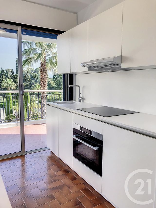 Appartement F2 à louer - 2 pièces - 45.49 m2 - MANDELIEU LA NAPOULE - 06 - PROVENCE-ALPES-COTE-D-AZUR - Century 21 Azurim