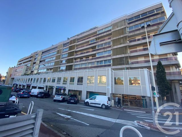 Appartement Studio à louer - 1 pièce - 28.09 m2 - CANNES - 06 - PROVENCE-ALPES-COTE-D-AZUR - Century 21 Azurim
