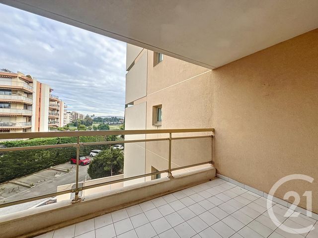 Appartement Studio à louer - 1 pièce - 26.31 m2 - MANDELIEU LA NAPOULE - 06 - PROVENCE-ALPES-COTE-D-AZUR - Century 21 Azurim