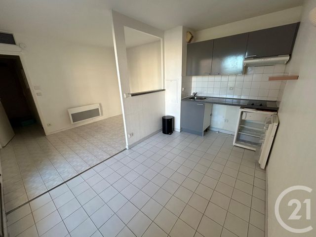 Appartement Studio à louer - 1 pièce - 26.31 m2 - MANDELIEU LA NAPOULE - 06 - PROVENCE-ALPES-COTE-D-AZUR - Century 21 Azurim