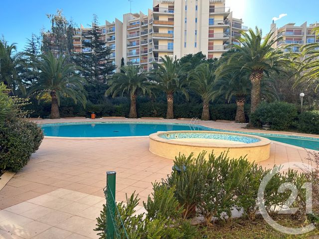 Appartement Studio à louer - 1 pièce - 26.31 m2 - MANDELIEU LA NAPOULE - 06 - PROVENCE-ALPES-COTE-D-AZUR - Century 21 Azurim