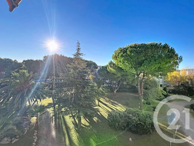Appartement F1 à louer - 1 pièce - 35.49 m2 - MANDELIEU LA NAPOULE - 06 - PROVENCE-ALPES-COTE-D-AZUR - Century 21 Azurim
