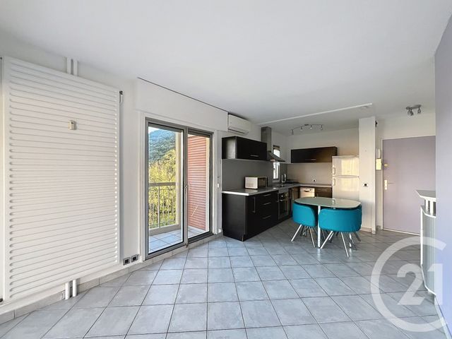Appartement T2 à louer - 2 pièces - 32.39 m2 - MANDELIEU LA NAPOULE - 06 - PROVENCE-ALPES-COTE-D-AZUR - Century 21 Azurim