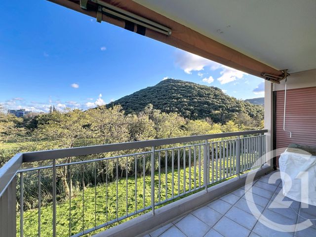 Appartement T2 à louer - 2 pièces - 32.39 m2 - MANDELIEU LA NAPOULE - 06 - PROVENCE-ALPES-COTE-D-AZUR - Century 21 Azurim