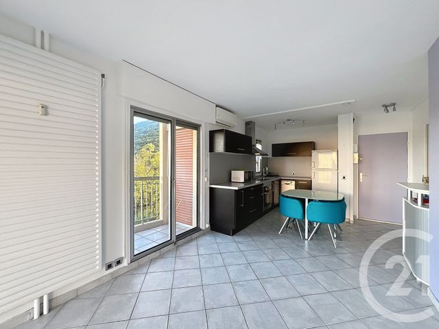 Appartement T2 à louer - 2 pièces - 32.39 m2 - MANDELIEU LA NAPOULE - 06 - PROVENCE-ALPES-COTE-D-AZUR - Century 21 Azurim