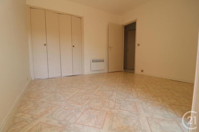 Appartement F3 à louer - 3 pièces - 68.16 m2 - MANDELIEU LA NAPOULE - 06 - PROVENCE-ALPES-COTE-D-AZUR - Century 21 Azurim