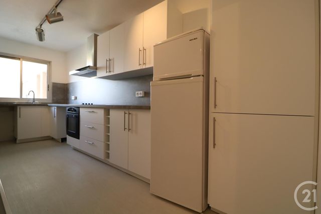 Appartement F3 à louer - 3 pièces - 68.16 m2 - MANDELIEU LA NAPOULE - 06 - PROVENCE-ALPES-COTE-D-AZUR - Century 21 Azurim