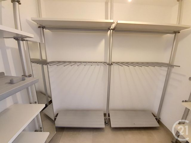 Appartement F3 à louer - 3 pièces - 83.34 m2 - MANDELIEU LA NAPOULE - 06 - PROVENCE-ALPES-COTE-D-AZUR - Century 21 Azurim