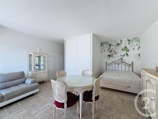 Appartement F1 à louer - 1 pièce - 32.69 m2 - MANDELIEU LA NAPOULE - 06 - PROVENCE-ALPES-COTE-D-AZUR - Century 21 Azurim