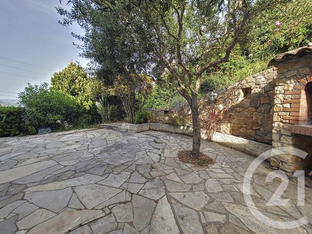 Appartement F3 à louer - 3 pièces - 97.33 m2 - MANDELIEU LA NAPOULE - 06 - PROVENCE-ALPES-COTE-D-AZUR - Century 21 Azurim