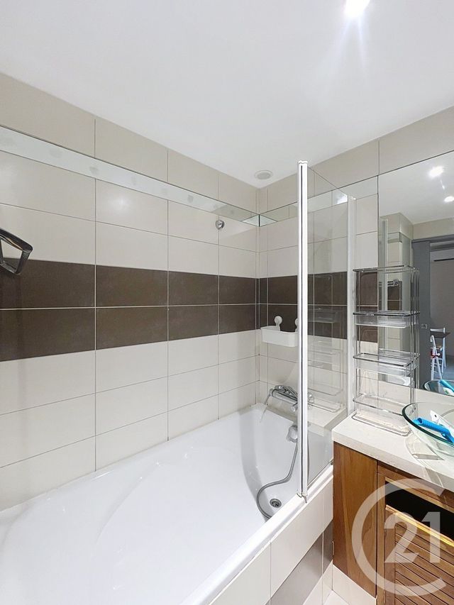 Appartement F1 à louer - 1 pièce - 34.03 m2 - MANDELIEU LA NAPOULE - 06 - PROVENCE-ALPES-COTE-D-AZUR - Century 21 Azurim