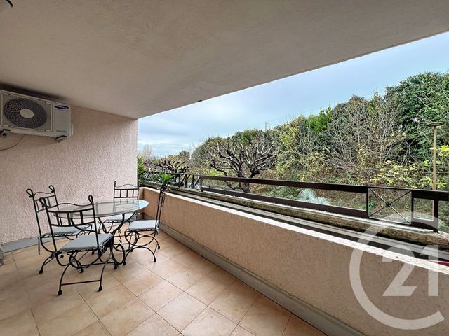 Appartement F1 à louer - 1 pièce - 34.03 m2 - MANDELIEU LA NAPOULE - 06 - PROVENCE-ALPES-COTE-D-AZUR - Century 21 Azurim