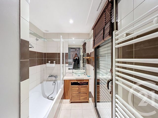 Appartement F1 à louer - 1 pièce - 34.03 m2 - MANDELIEU LA NAPOULE - 06 - PROVENCE-ALPES-COTE-D-AZUR - Century 21 Azurim