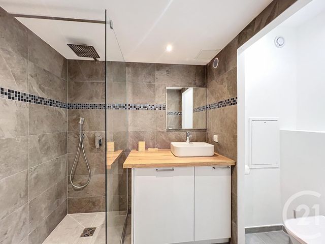 Appartement Studio à louer - 1 pièce - 29.48 m2 - MANDELIEU LA NAPOULE - 06 - PROVENCE-ALPES-COTE-D-AZUR - Century 21 Azurim