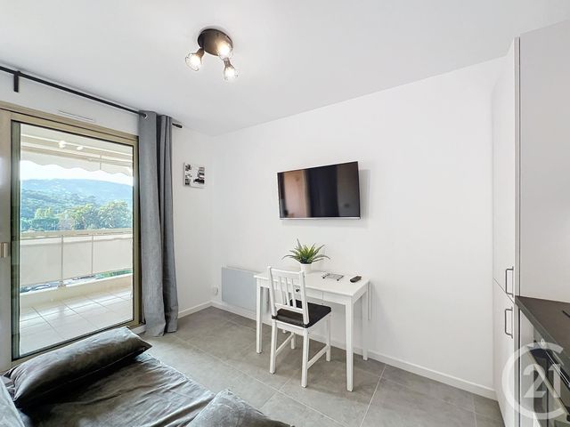 Appartement Studio à louer - 1 pièce - 29.48 m2 - MANDELIEU LA NAPOULE - 06 - PROVENCE-ALPES-COTE-D-AZUR - Century 21 Azurim