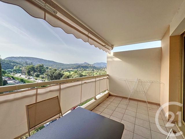 Appartement Studio à louer - 1 pièce - 29.48 m2 - MANDELIEU LA NAPOULE - 06 - PROVENCE-ALPES-COTE-D-AZUR - Century 21 Azurim