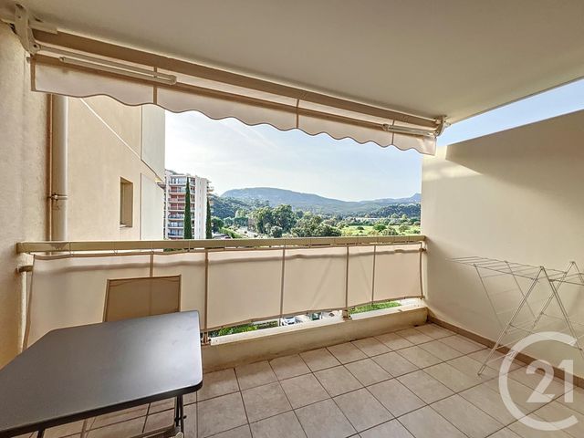 Appartement Studio à louer - 1 pièce - 29.48 m2 - MANDELIEU LA NAPOULE - 06 - PROVENCE-ALPES-COTE-D-AZUR - Century 21 Azurim
