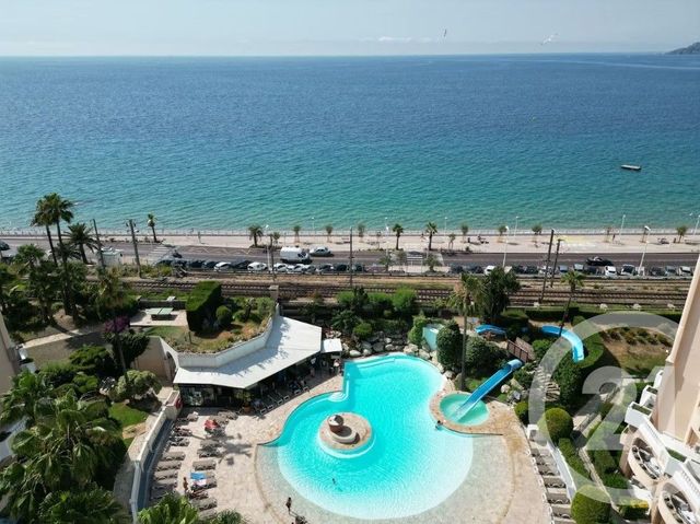 Appartement T3 à louer - 2 pièces - 33.59 m2 - CANNES LA BOCCA - 06 - PROVENCE-ALPES-COTE-D-AZUR - Century 21 Azurim