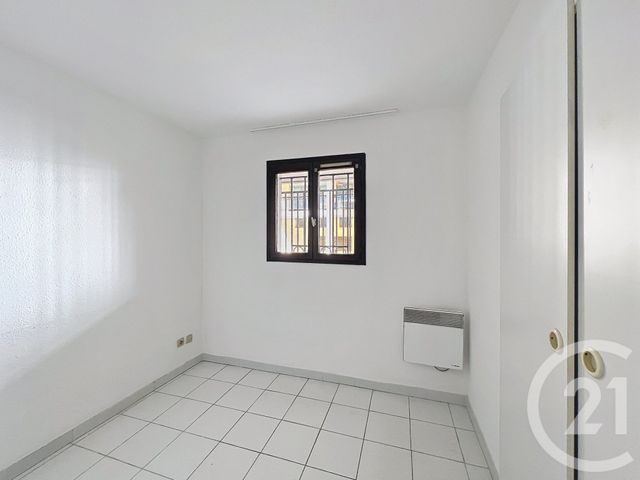 Appartement T3 à louer - 2 pièces - 33.59 m2 - CANNES LA BOCCA - 06 - PROVENCE-ALPES-COTE-D-AZUR - Century 21 Azurim