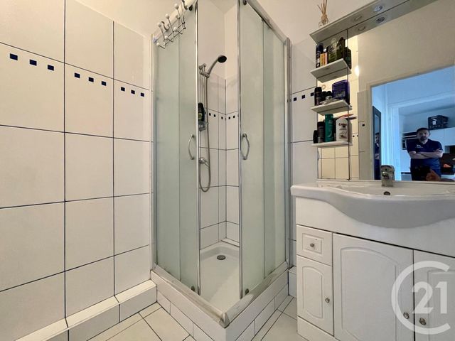 Appartement F2 à louer - 2 pièces - 32.42 m2 - MANDELIEU LA NAPOULE - 06 - PROVENCE-ALPES-COTE-D-AZUR - Century 21 Azurim