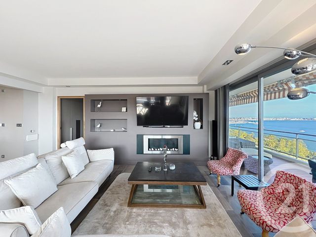 Appartement F5 à louer - 5 pièces - 107.46 m2 - VALLAURIS - 06 - PROVENCE-ALPES-COTE-D-AZUR - Century 21 Azurim