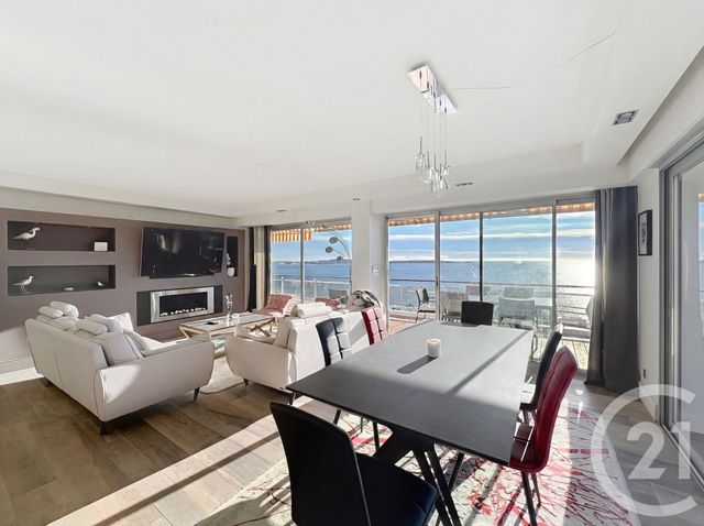 Appartement F5 à louer VALLAURIS