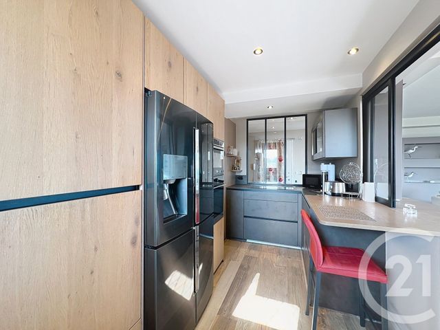 Appartement F5 à louer - 5 pièces - 107.46 m2 - VALLAURIS - 06 - PROVENCE-ALPES-COTE-D-AZUR - Century 21 Azurim