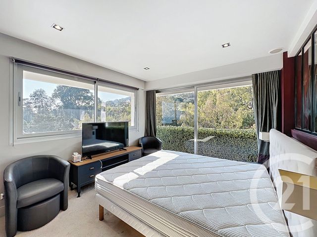 Appartement F5 à louer - 5 pièces - 107.46 m2 - VALLAURIS - 06 - PROVENCE-ALPES-COTE-D-AZUR - Century 21 Azurim