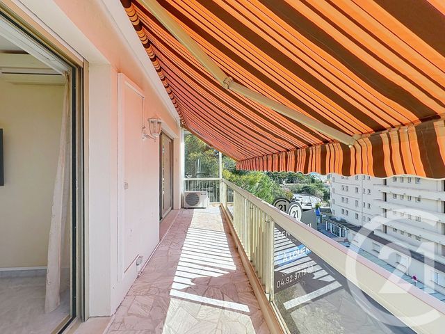 Appartement T2 à louer - 2 pièces - 52.68 m2 - MANDELIEU LA NAPOULE - 06 - PROVENCE-ALPES-COTE-D-AZUR - Century 21 Azurim