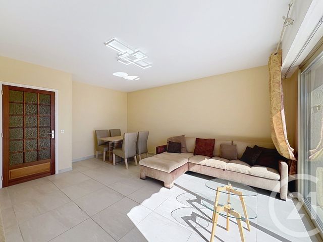 Appartement T2 à louer - 2 pièces - 52.68 m2 - MANDELIEU LA NAPOULE - 06 - PROVENCE-ALPES-COTE-D-AZUR - Century 21 Azurim