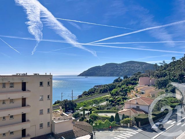 Appartement T2 à louer - 2 pièces - 52.68 m2 - MANDELIEU LA NAPOULE - 06 - PROVENCE-ALPES-COTE-D-AZUR - Century 21 Azurim