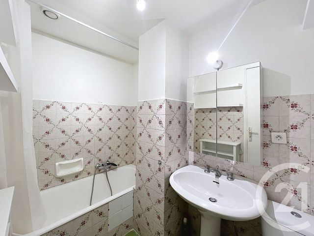 Appartement Studio à louer - 1 pièce - 28.09 m2 - CANNES - 06 - PROVENCE-ALPES-COTE-D-AZUR - Century 21 Azurim