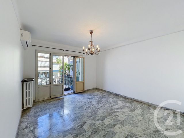 Appartement T4 à louer - 4 pièces - 85.43 m2 - MANDELIEU LA NAPOULE - 06 - PROVENCE-ALPES-COTE-D-AZUR - Century 21 Azurim
