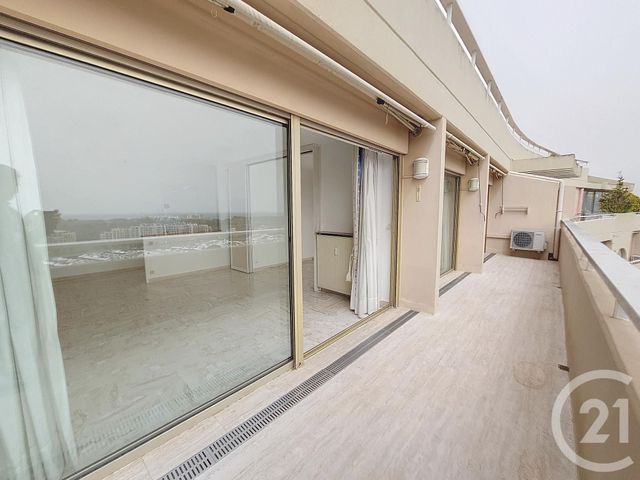 Appartement F3 à louer - 3 pièces - 64.35 m2 - MANDELIEU LA NAPOULE - 06 - PROVENCE-ALPES-COTE-D-AZUR - Century 21 Azurim