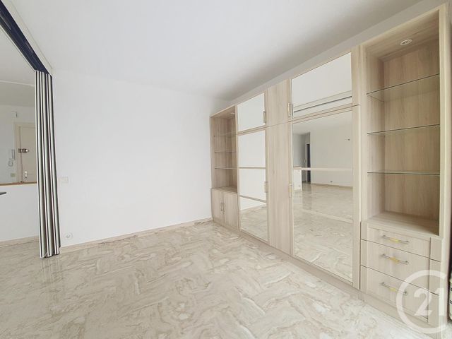 Appartement F3 à louer - 3 pièces - 64.35 m2 - MANDELIEU LA NAPOULE - 06 - PROVENCE-ALPES-COTE-D-AZUR - Century 21 Azurim