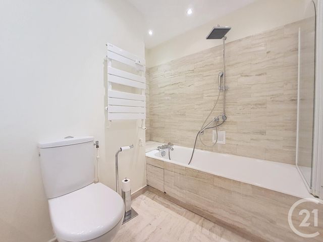 Appartement F3 à louer - 3 pièces - 64.35 m2 - MANDELIEU LA NAPOULE - 06 - PROVENCE-ALPES-COTE-D-AZUR - Century 21 Azurim