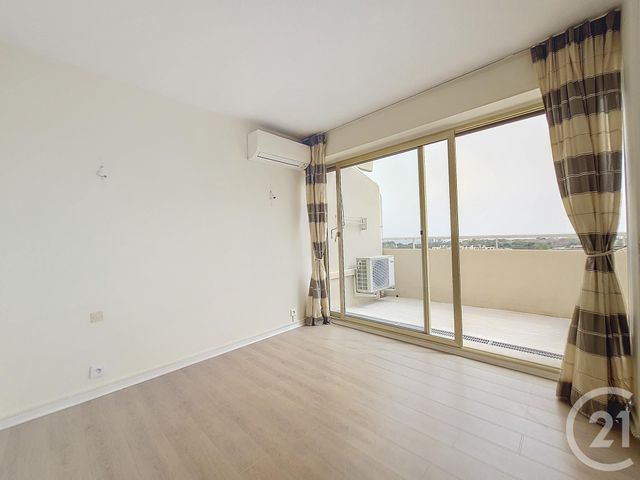 Appartement F3 à louer - 3 pièces - 64.35 m2 - MANDELIEU LA NAPOULE - 06 - PROVENCE-ALPES-COTE-D-AZUR - Century 21 Azurim