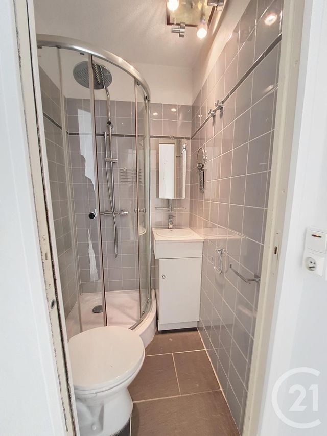 Appartement F3 à louer - 3 pièces - 64.35 m2 - MANDELIEU LA NAPOULE - 06 - PROVENCE-ALPES-COTE-D-AZUR - Century 21 Azurim